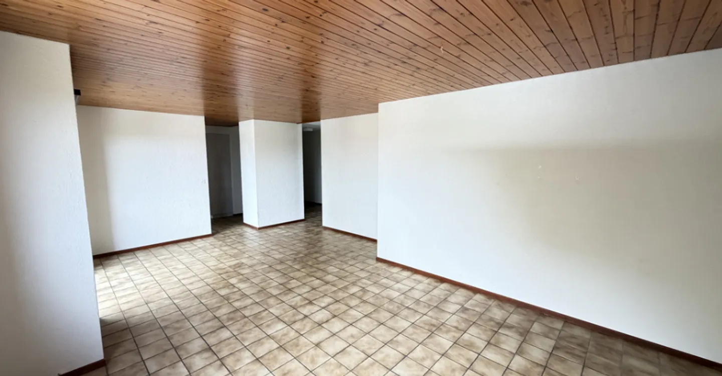 Appartement spacieux avec terrasse - Photo 6 sur 10