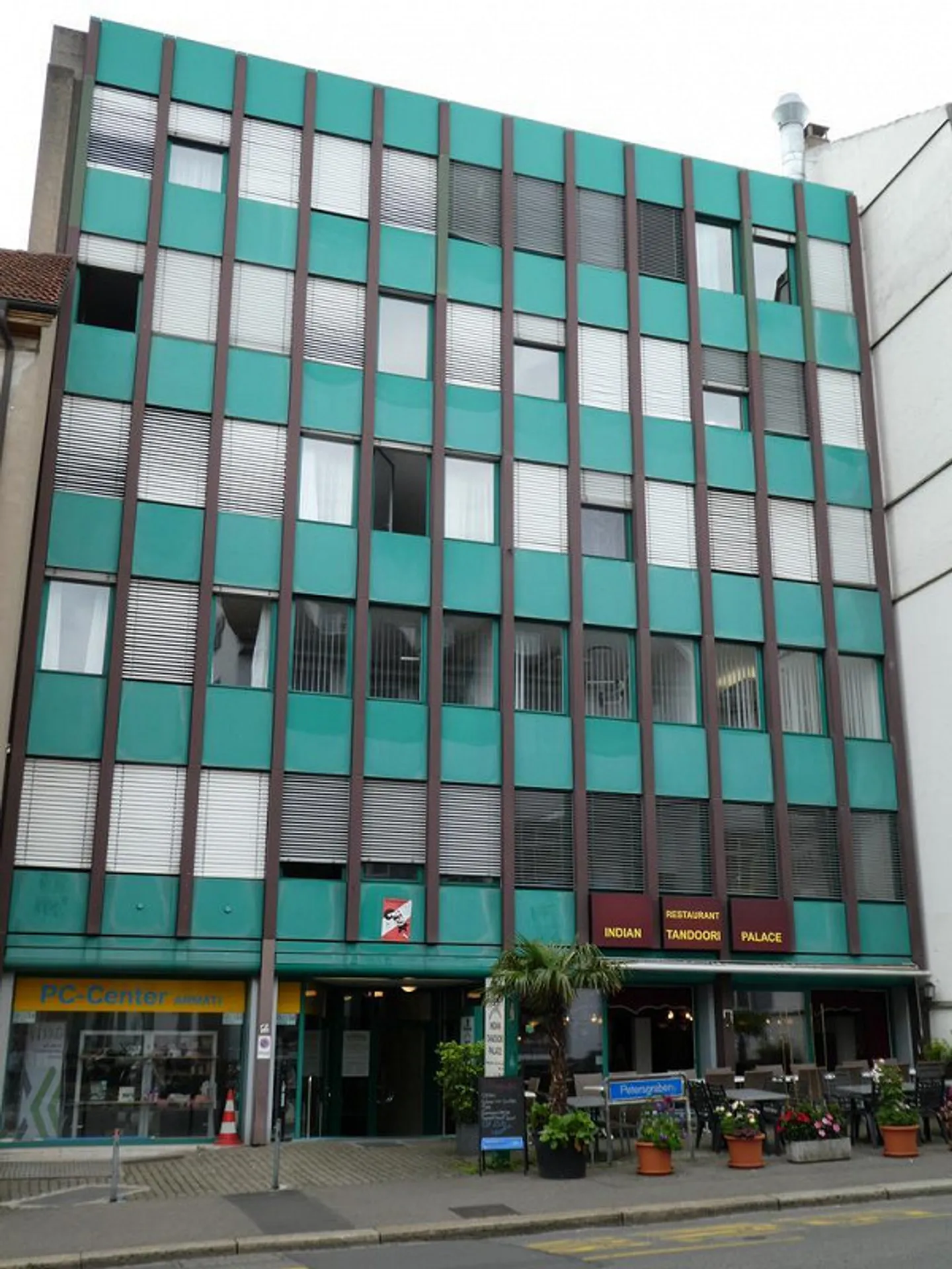 Modern, renovated 2-room penthouse apartment with 86m2 - Photo 1 of 8