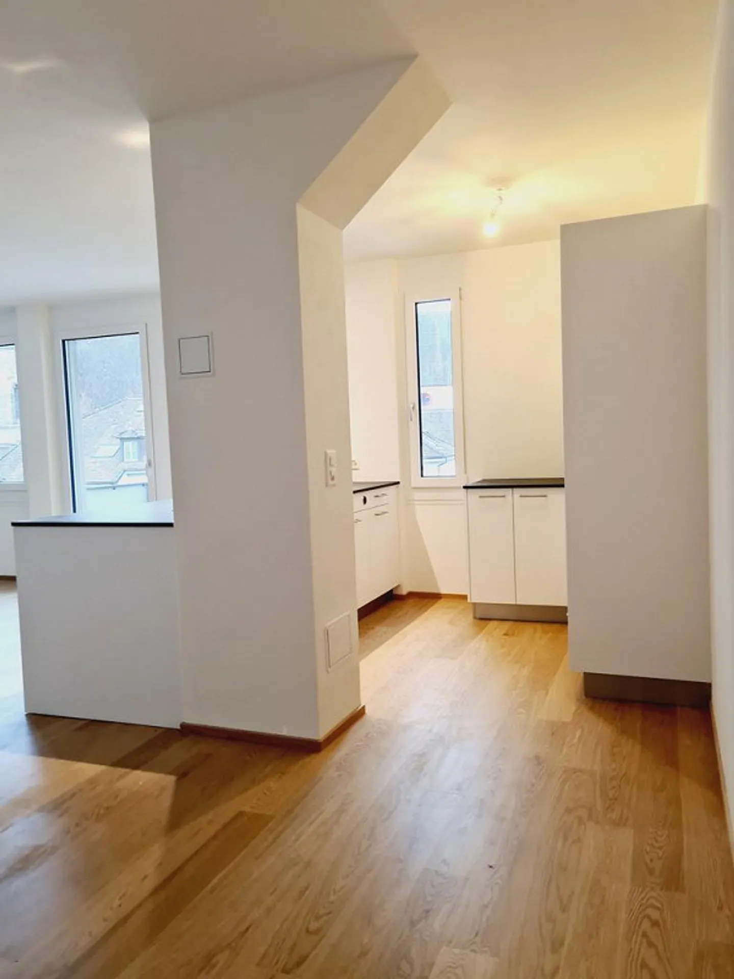 Modern, renovated 2-room penthouse apartment with 86m2 - Photo 3 of 8