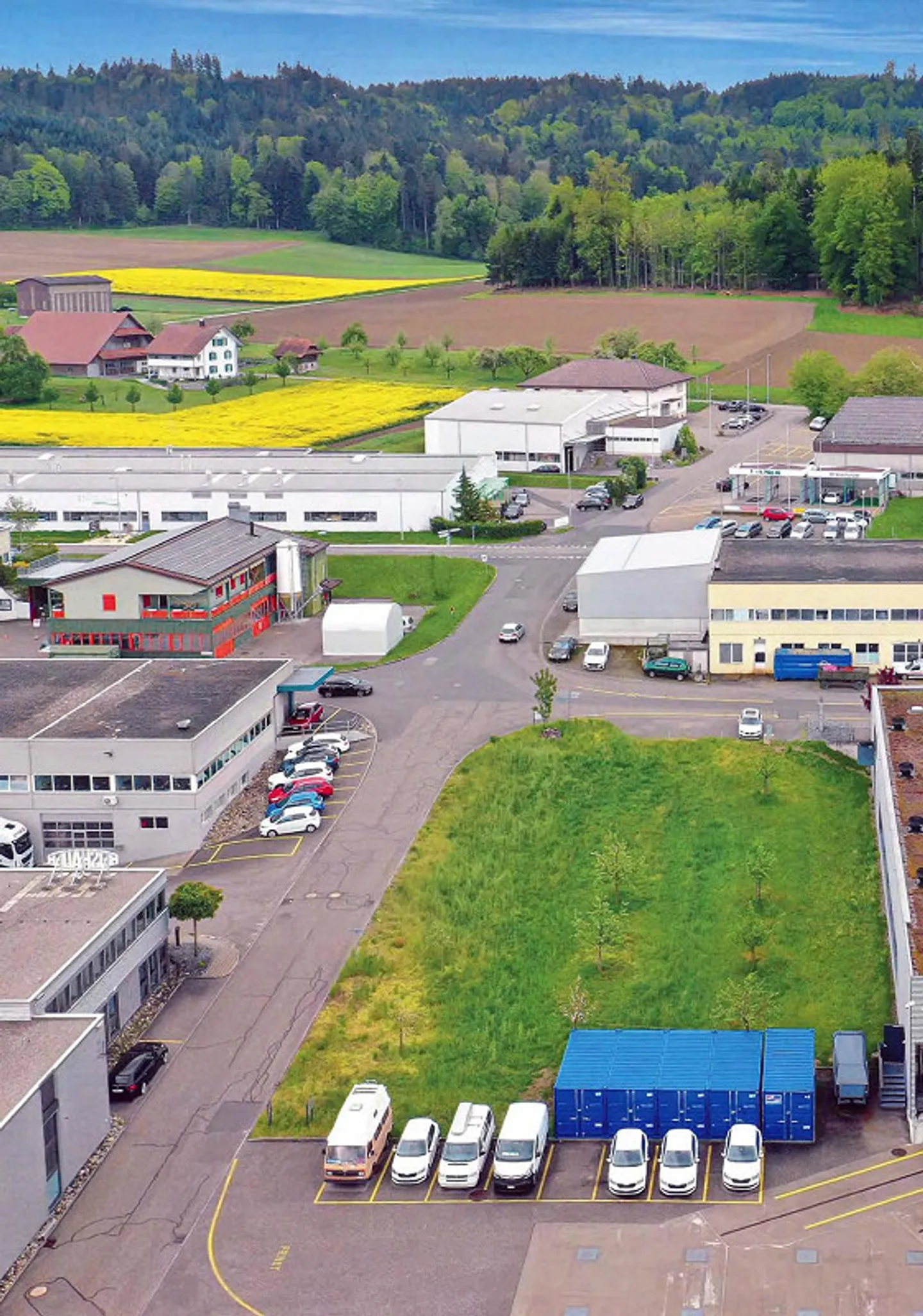 Modern Office and Industrial Building in Pfaffnau LU - Photo 6 of 13