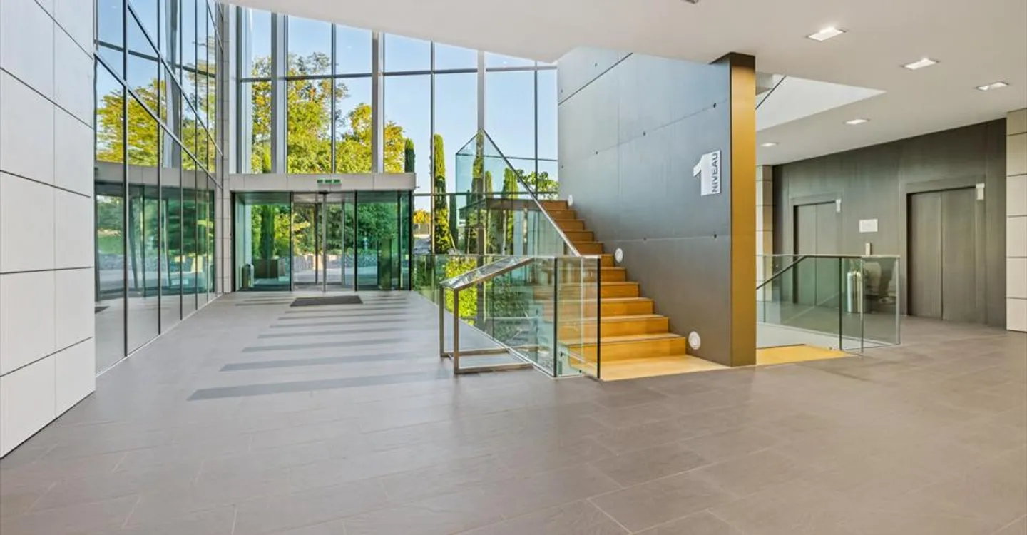 Fertige Büros zur Miete in Morges - Fläche von 490 m2 - Foto 10 von 12