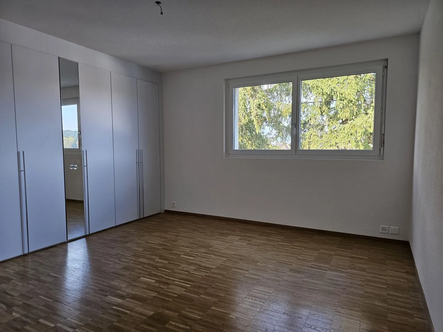 Attraktive 4½-Zimmer-Wohnung mit schöner Weitsicht - Foto 6 von 10