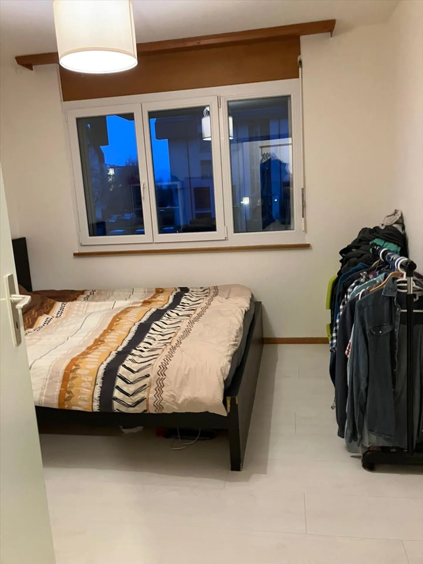 2.5-room apartment on the 1st floor - Photo 3 of 4