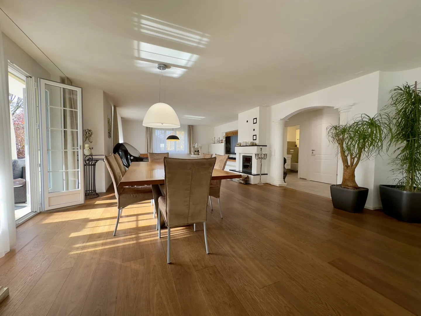 Maison individuelle de luxe avec beaucoup d'espace et d'intimité - Photo 4 sur 13