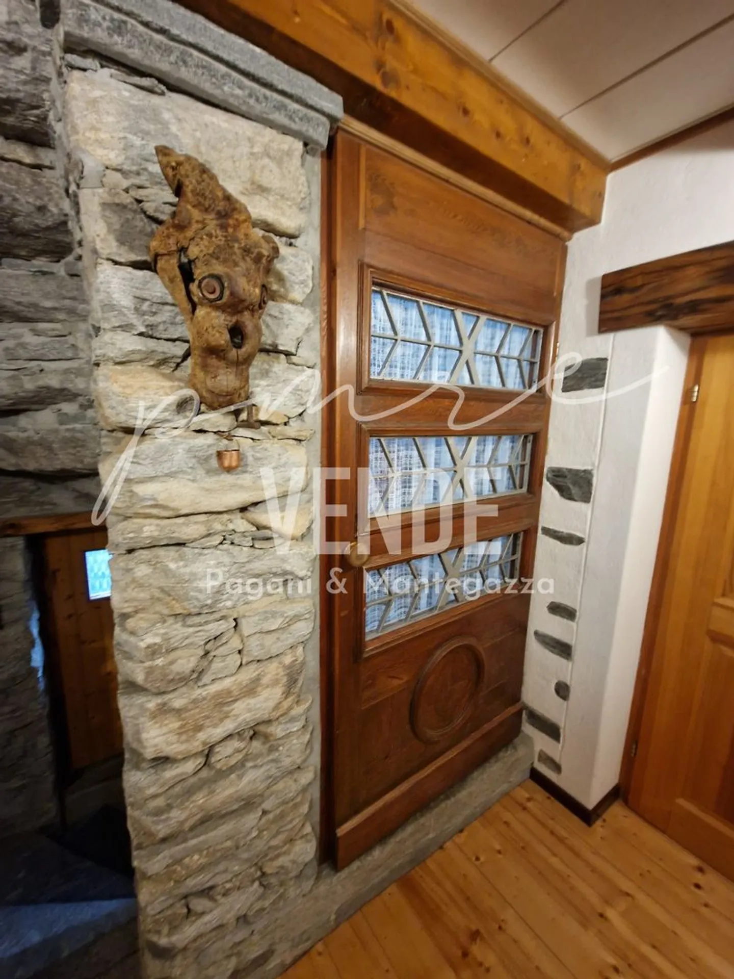 Charming 5.0 Apartment in Rustic Two-Family House with Grottino and Panoramic Garden - Photo 8 of 21