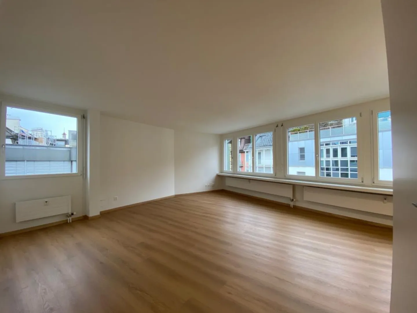 Au cœur de la vie urbaine - à côté du théâtre municipal, de la Reuss, de la LUKB et de la gare - Photo 3 sur 8