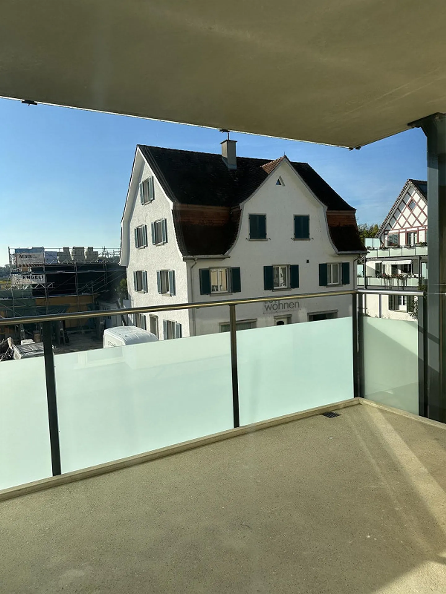 Appartamento moderno recentemente ristrutturato di 3,5 stanze con vista rurale - Foto 11 di 11