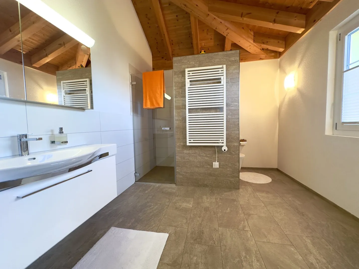 Maison individuelle de luxe avec beaucoup d'espace et d'intimité - Photo 12 sur 13