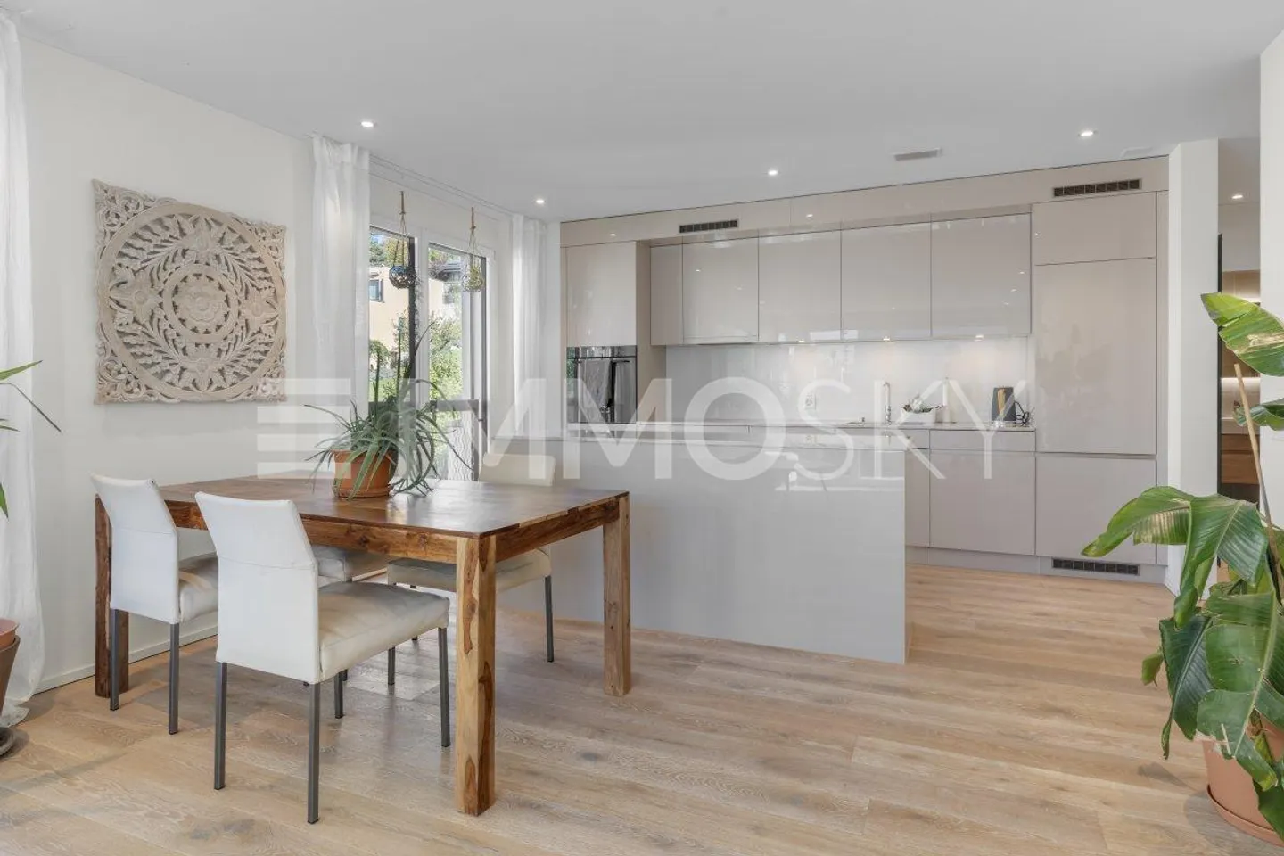 Modern, well-kept in a top location, what more could you want - Photo 4 of 5