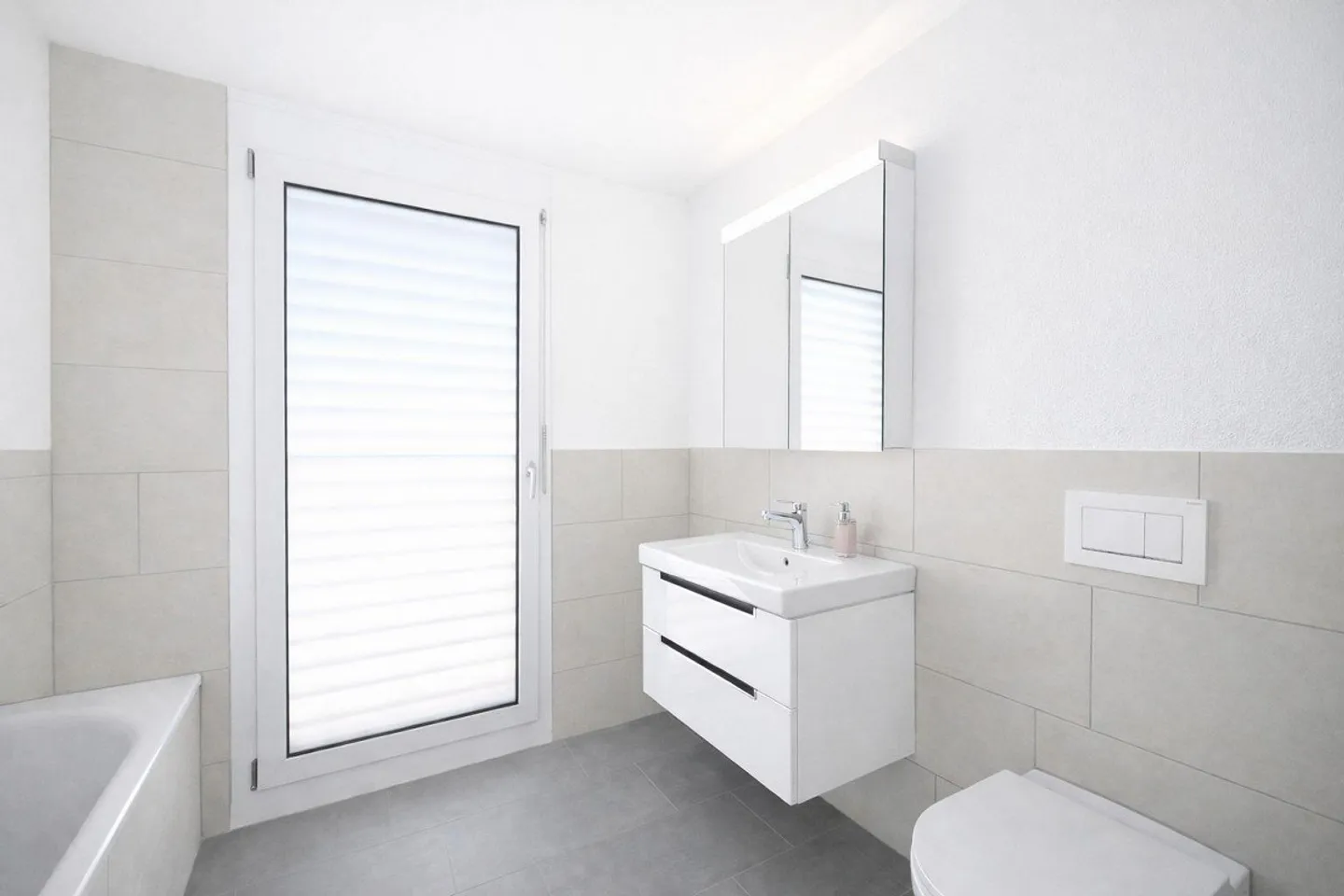 Appartement à louer - Photo 3 sur 8