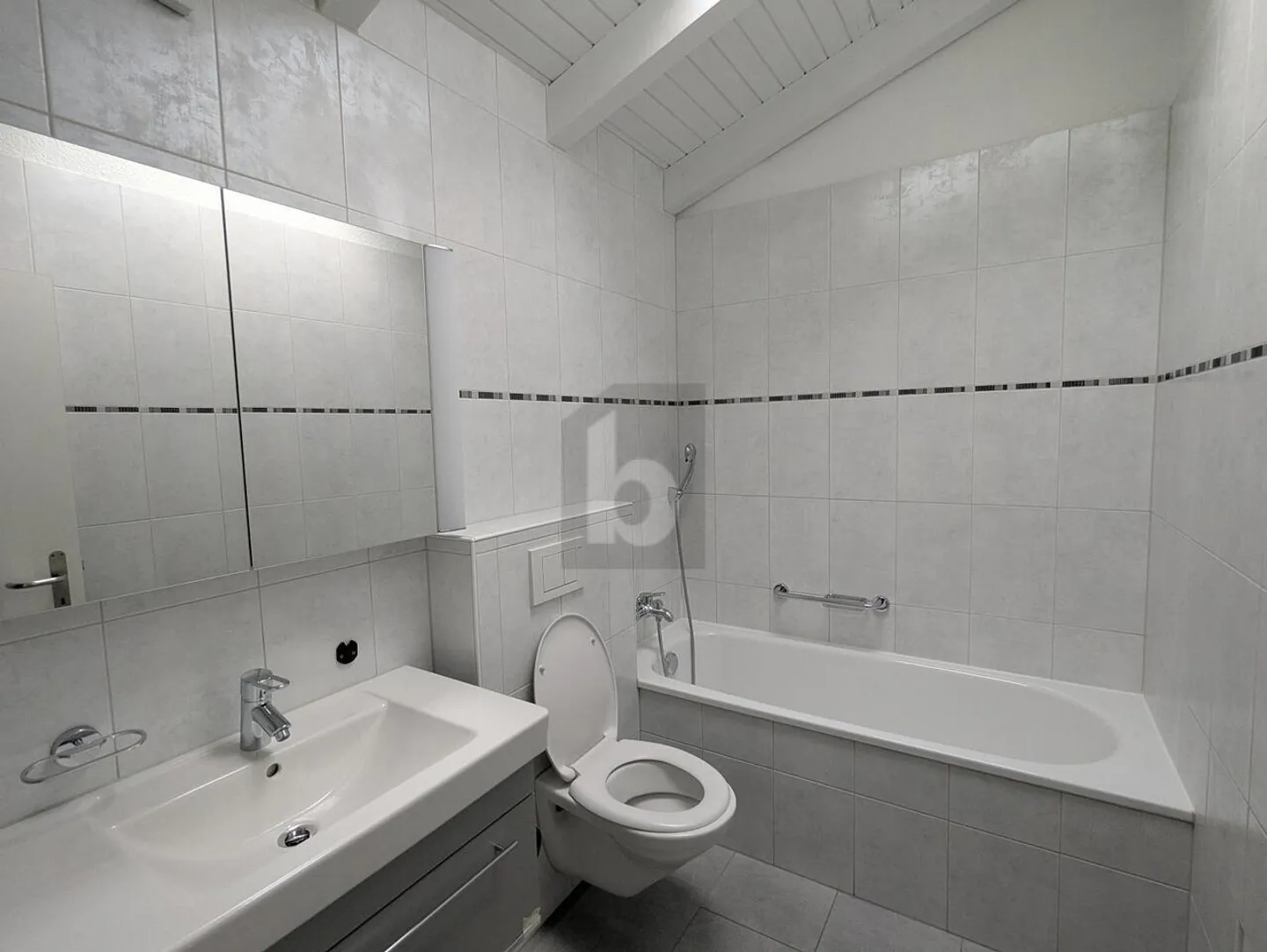 MERVEILLE D'ESPACE, BIEN ENSOLEILLÉ ET CALME - Photo 4 sur 6