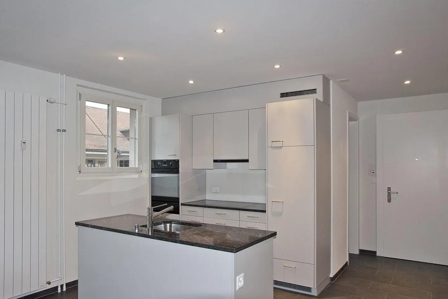 La tua nuova casa - appartamento attraente di 2,5 stanze vicino al centro! - Foto 1 di 4