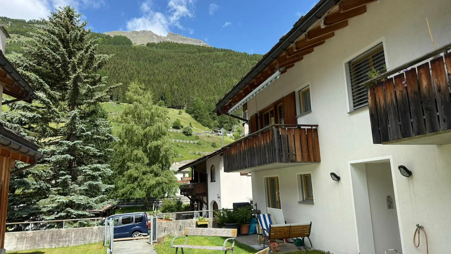 Charmante Wohnung in Vals - Foto 3 von 9