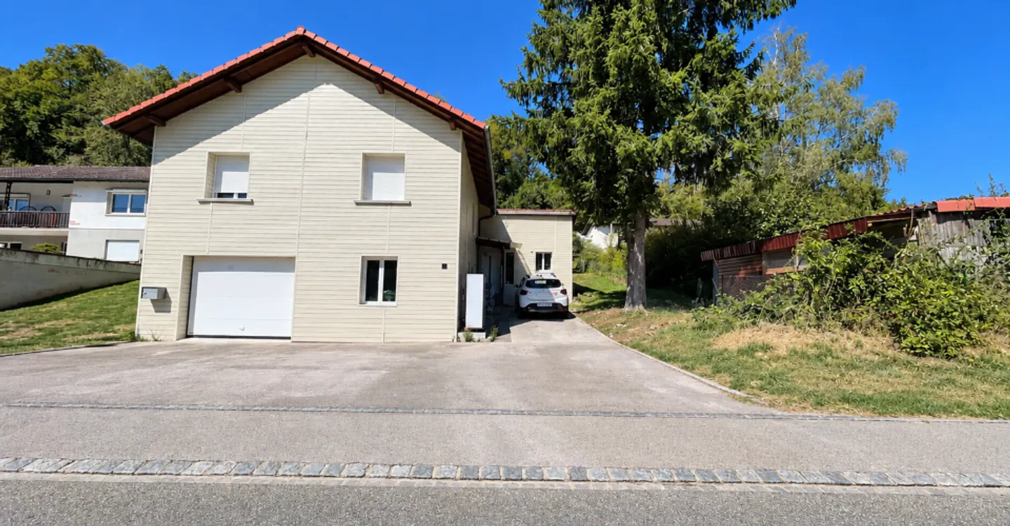 Grande casa in affitto a Courtedoux - Foto 2 di 13