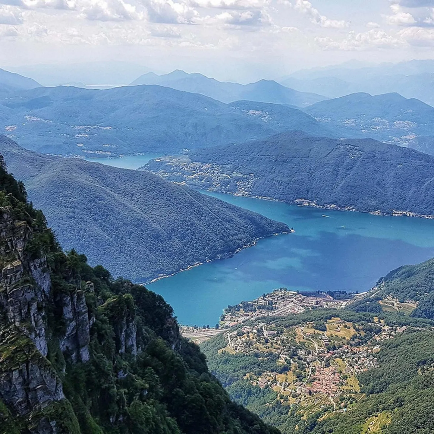 Prestigioso attico vista lago a Capolago - Foto 10 von 12