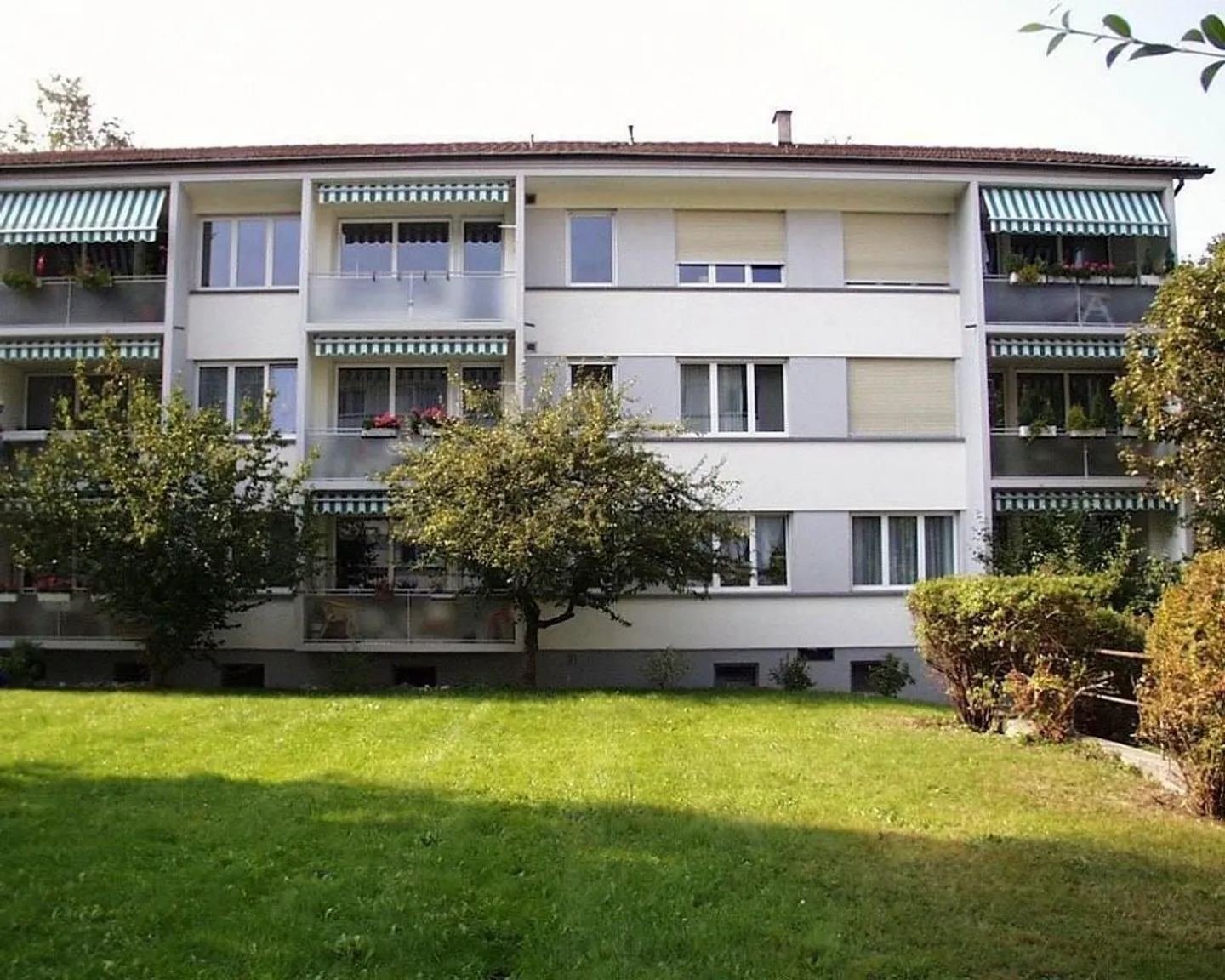 Vivre dans un quartier résidentiel familial idyllique - Photo 1 sur 7