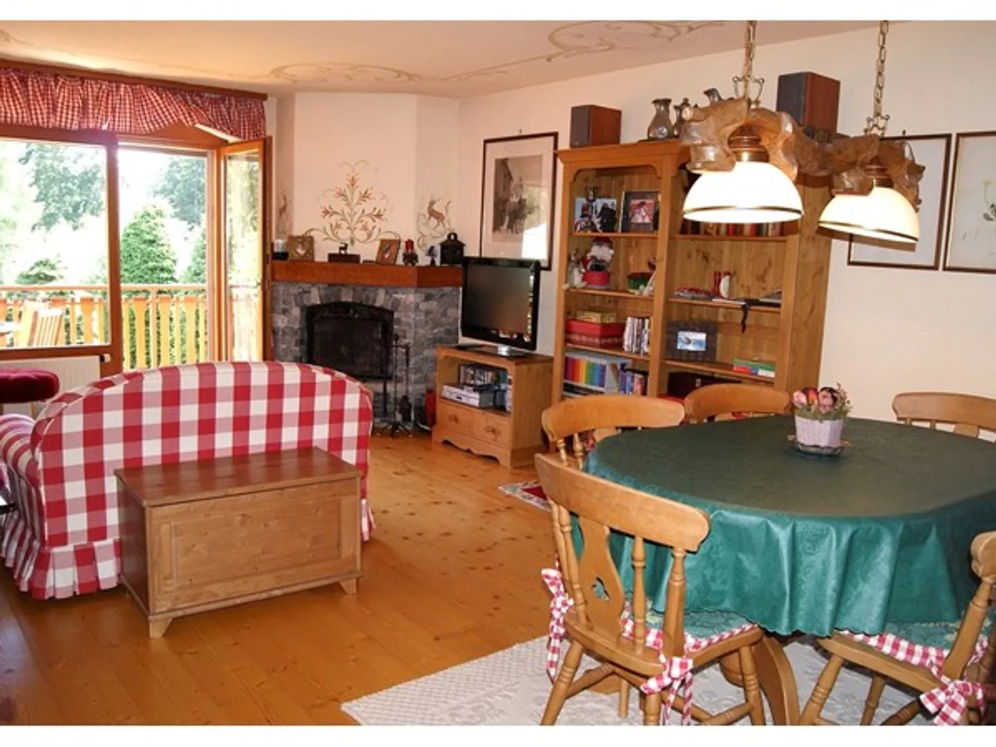Charming Apartment with Mountain View - Photo 1 of 6