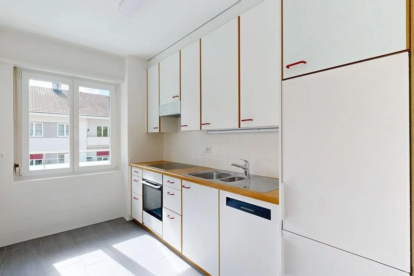 Cozy apartment with washer-dryer - Photo 3 of 9