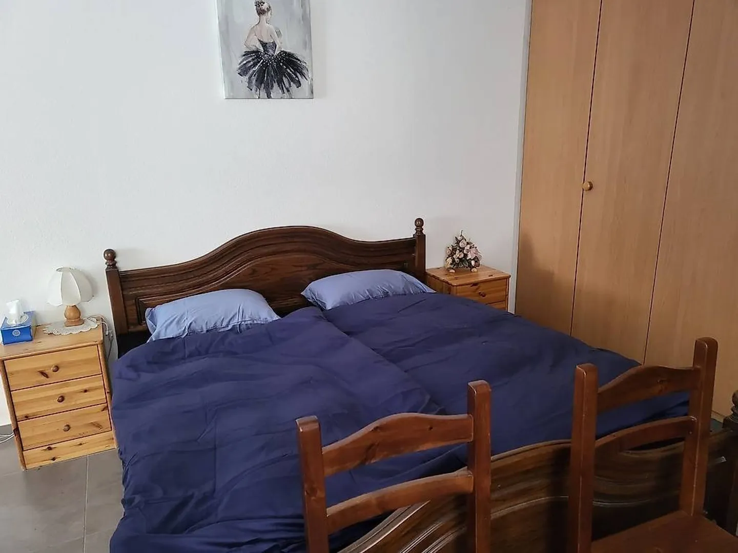 Appartement meublé 2,5 pièces avec terrasse et vue dégagée + parking - Photo 5 sur 5