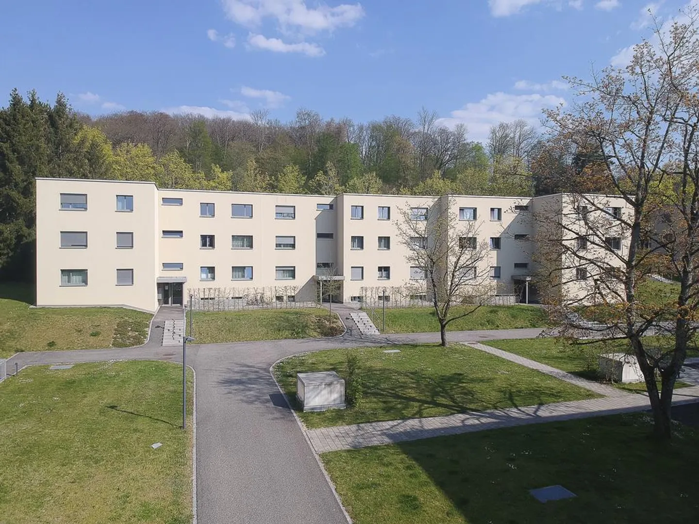 Appartamento 4.5 stanze in un quartiere adatto alle famiglie - Foto 1 di 9