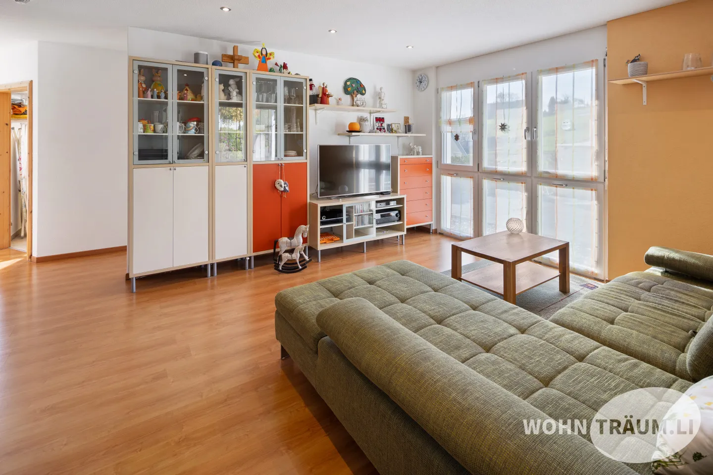 Charming single_family_home with PV system - Photo 9 of 13