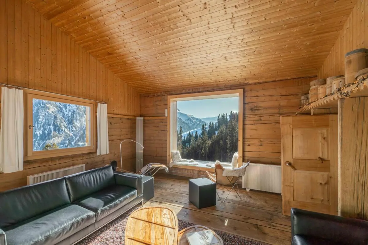 Safien : Maison avec Histoire, Panorama et environ 3 100 m² de terrain - Photo 2 sur 6