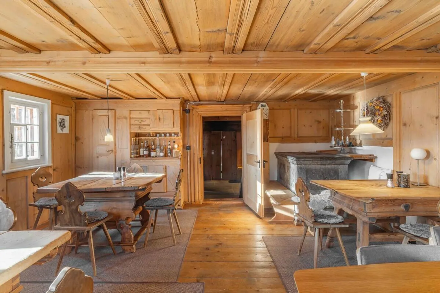 Safien : Maison avec Histoire, Panorama et environ 3 100 m² de terrain - Photo 3 sur 6