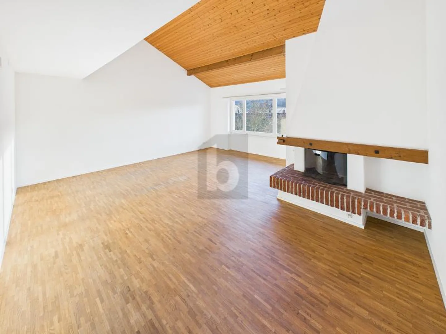 Quiet with Top View - Photo 2 of 6