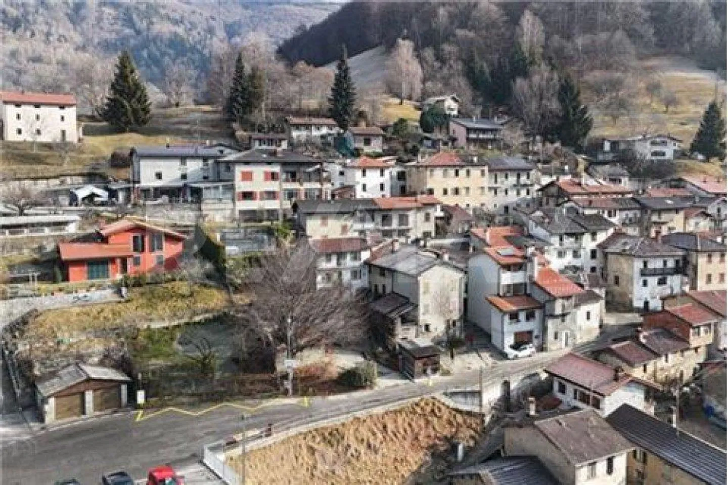 Affascinante casa di villaggio a Certara - Foto 4 di 13