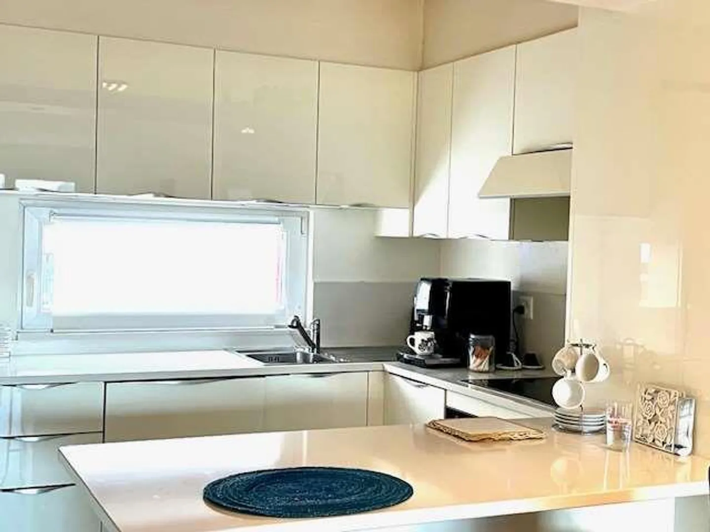 Appartement élégant avec vue panoramique - Photo 7 sur 13