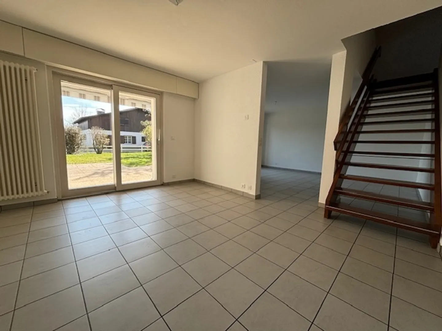 Maison jumelle à louer - Photo 4 sur 18