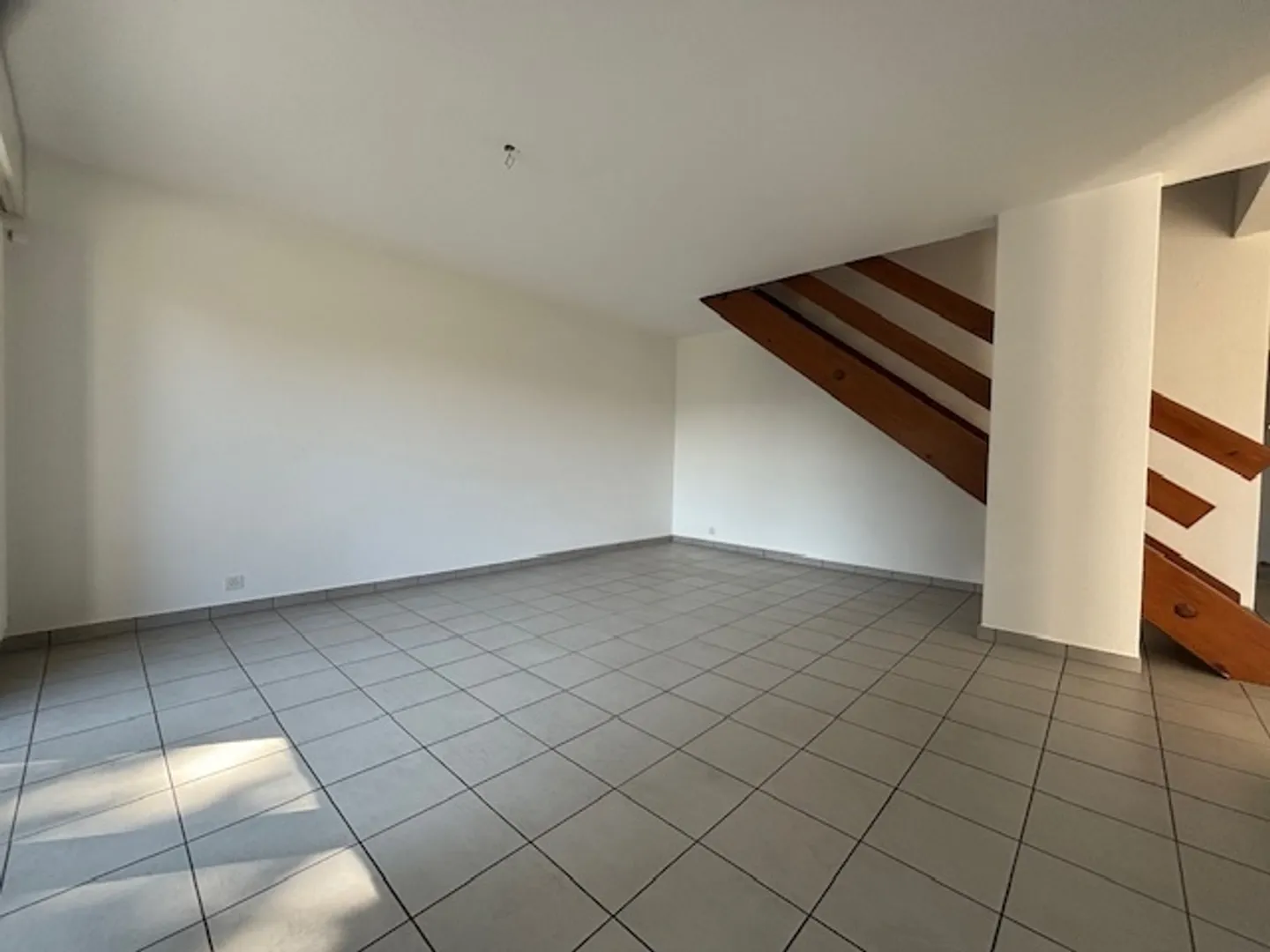 Maison jumelle à louer - Photo 6 sur 18