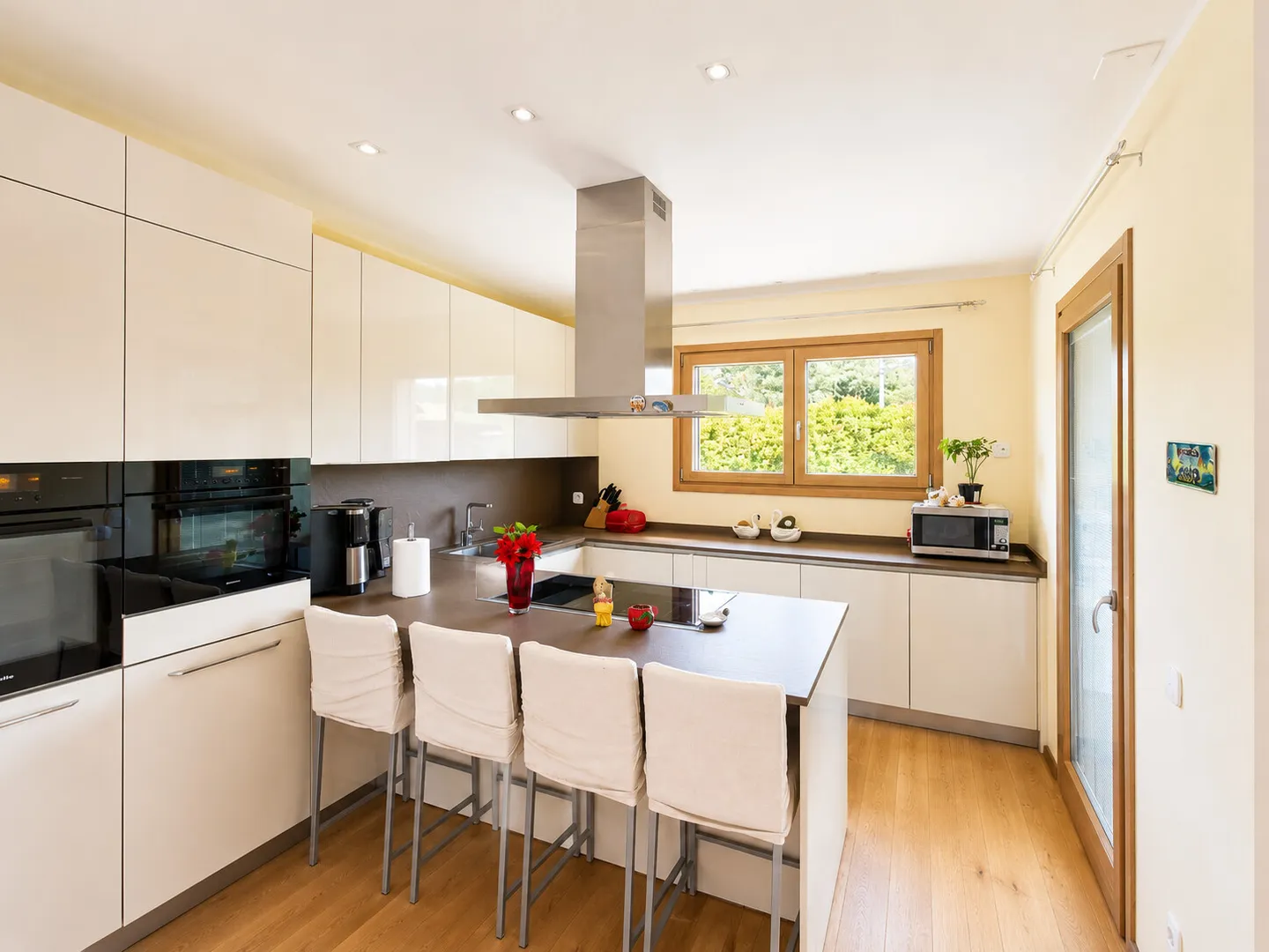 VILLA MODERNE DE 6,5 PIÈCES AVEC GRAND JARDIN À STABIO - Photo 7 sur 13