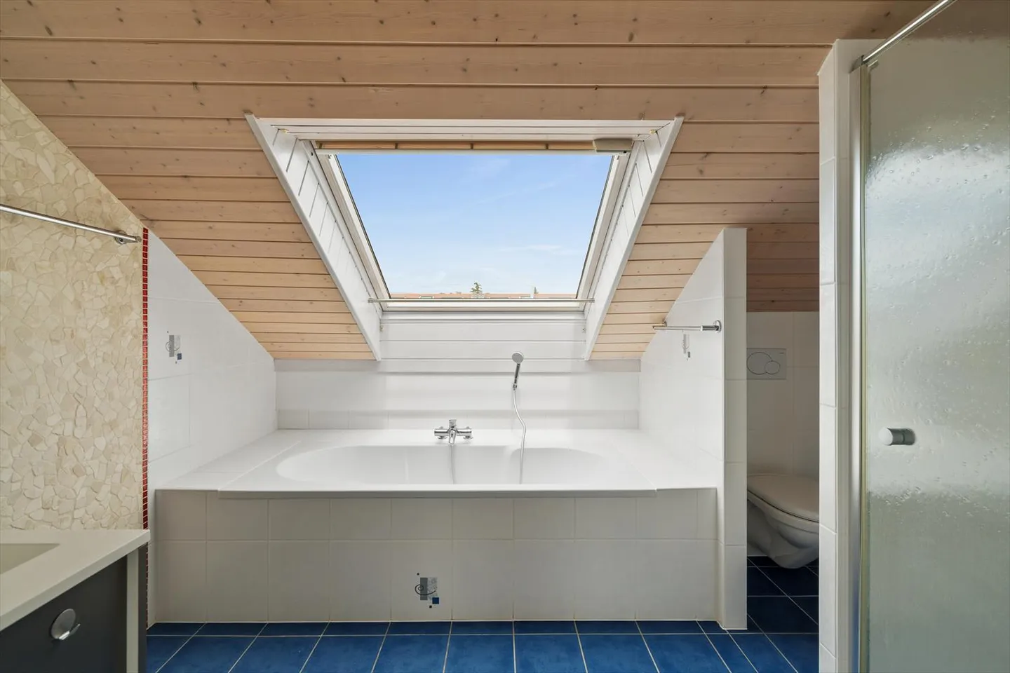Charmantes 3,5-Zimmer-Dachwohnung (ohne Balkon) - Foto 7 von 7