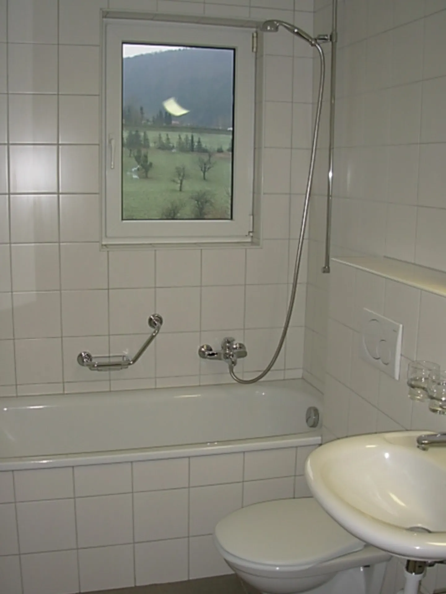 Living in Greenery - Photo 4 of 9