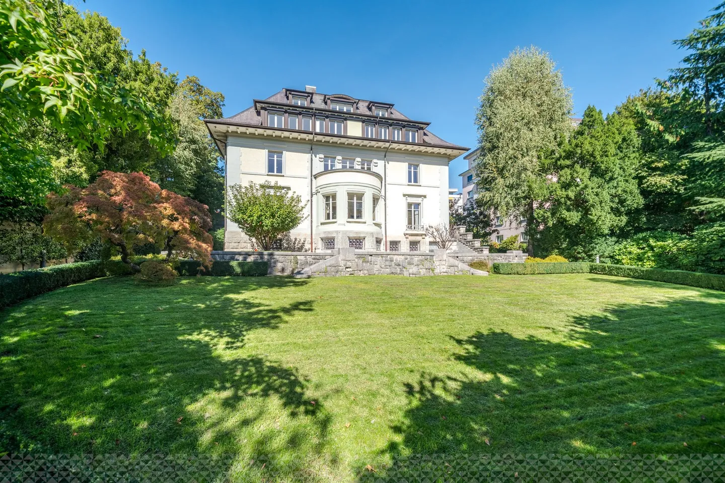 Prestigious Office Space in Lausanne - Photo 1 of 8