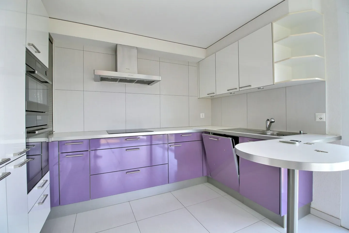 Stunning 3.5-Room Apartment with View of the Pérolles Bridge - Photo 8 of 9