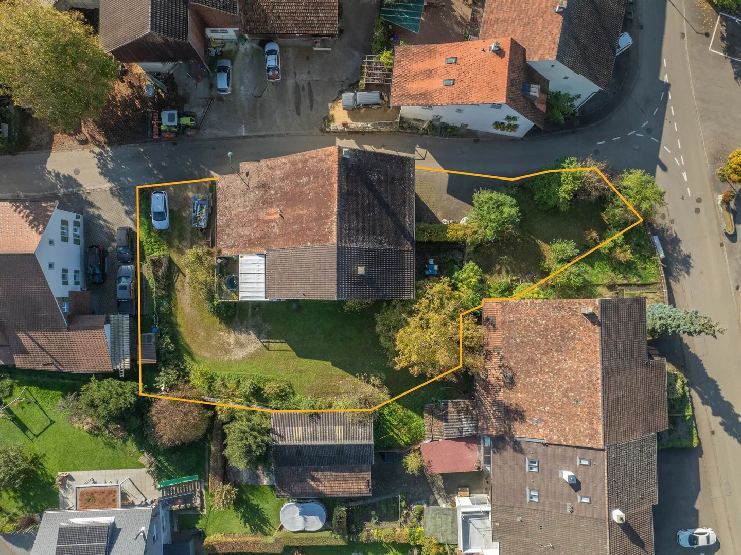 Two-family house with spacious plot - Photo 9 of 16