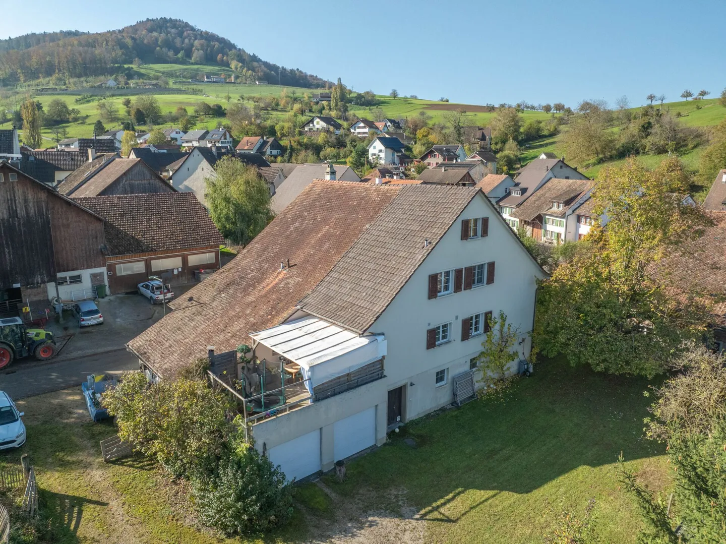 Two-family house with spacious plot - Photo 13 of 16