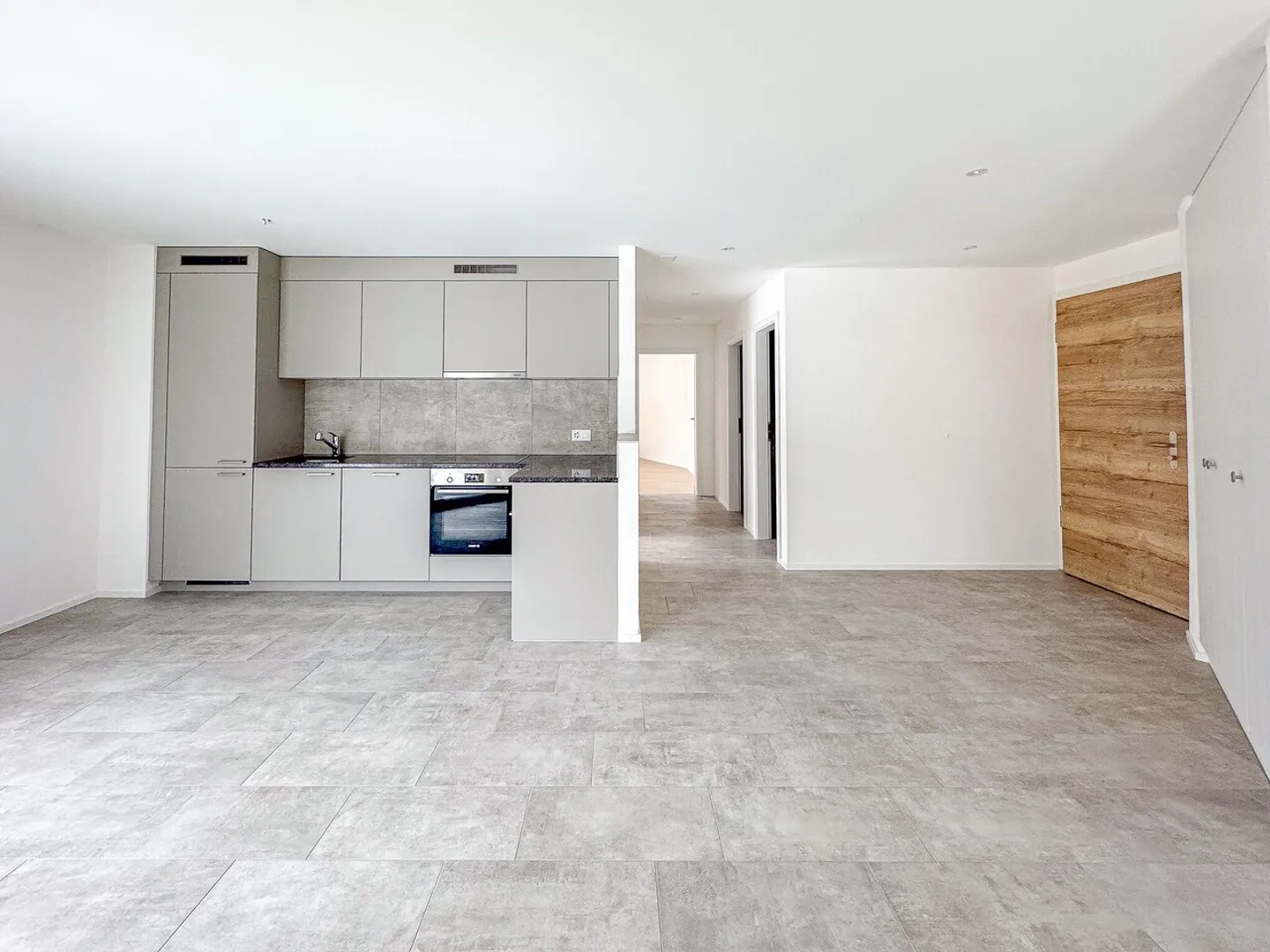 Nuovo appartamento di 3,5 locali con balcone - Foto 3 di 12