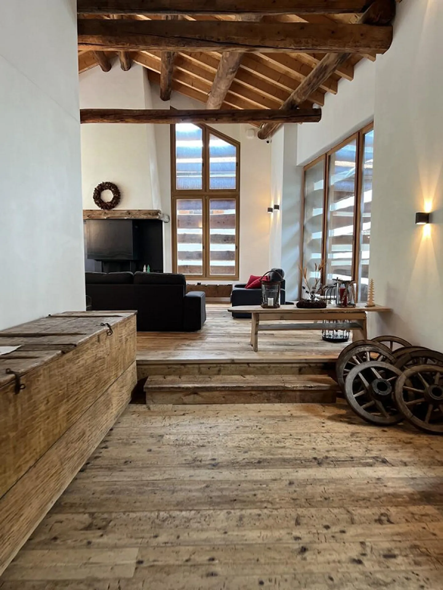 Historic Farmhouse Meets Modern Architecture - Photo 2 of 29