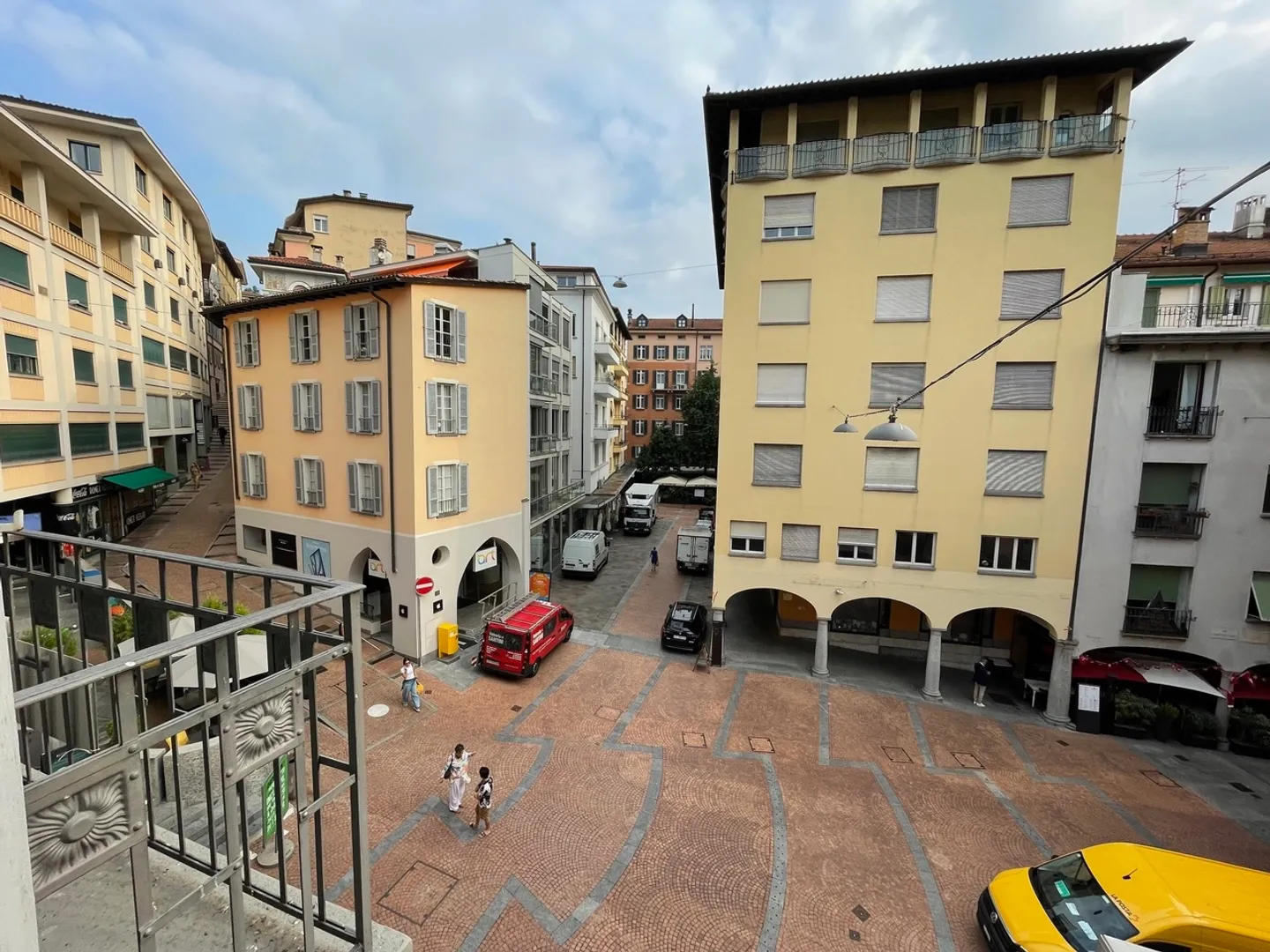 BUREAUX EN CENTRE-VILLE - PIAZZA CIOCCARO - Photo 1 sur 7
