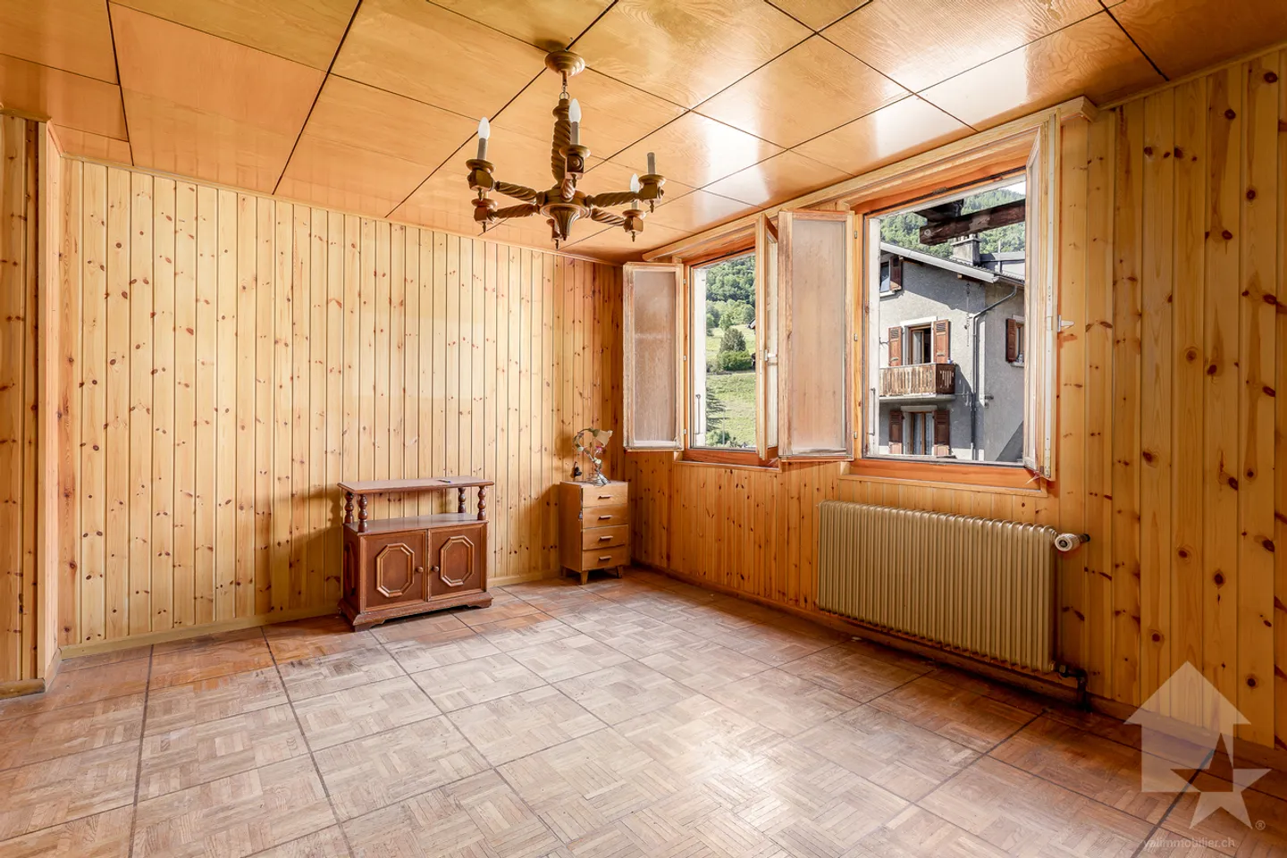 Casa unifamiliare da ristrutturare, 10 stanze + spazi commerciali, 400 m2 - Foto 9 di 13