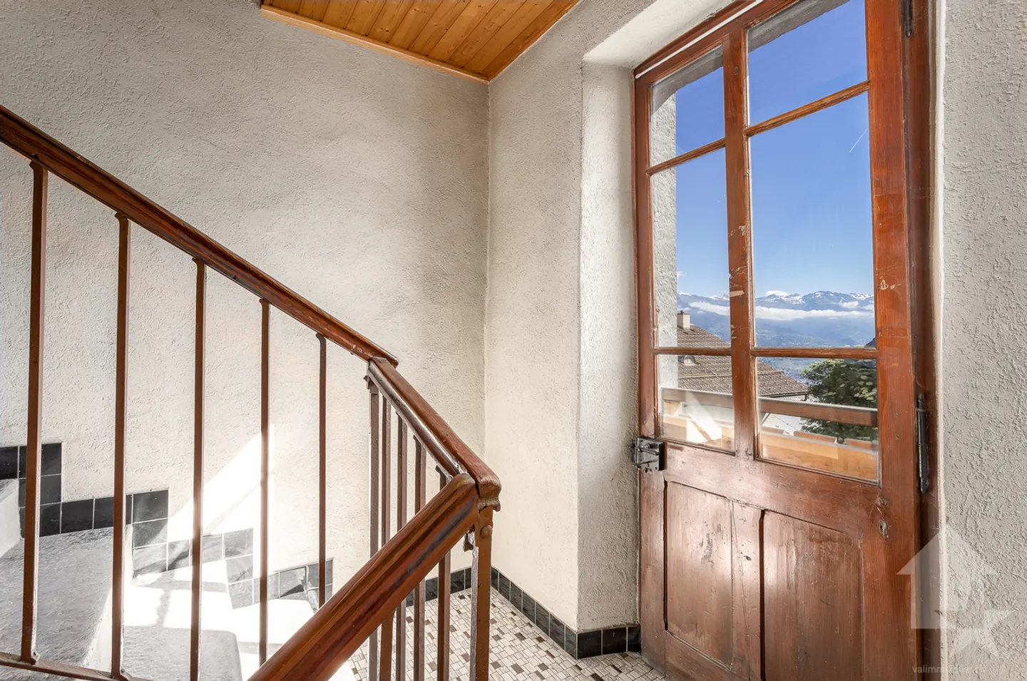 Casa unifamiliare da ristrutturare, 10 stanze + spazi commerciali, 400 m2 - Foto 5 di 13