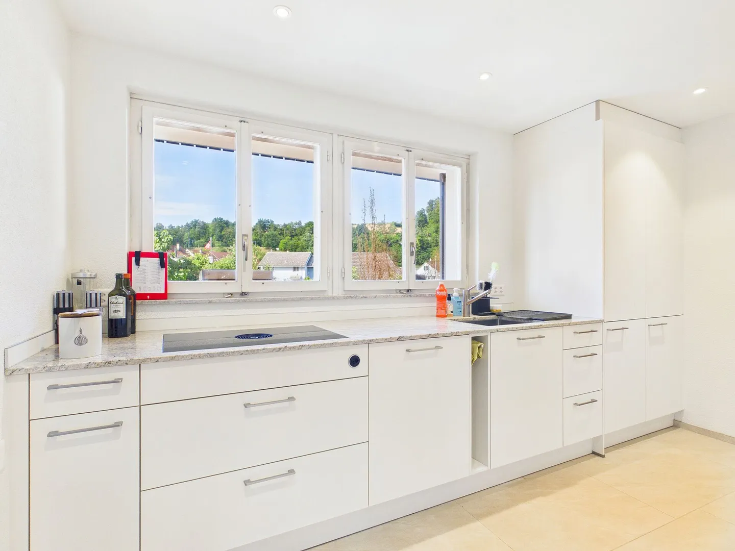 Maisonette spacieuse de 5,5 pièces avec 177 m² et deux balcons - Photo 4 sur 31