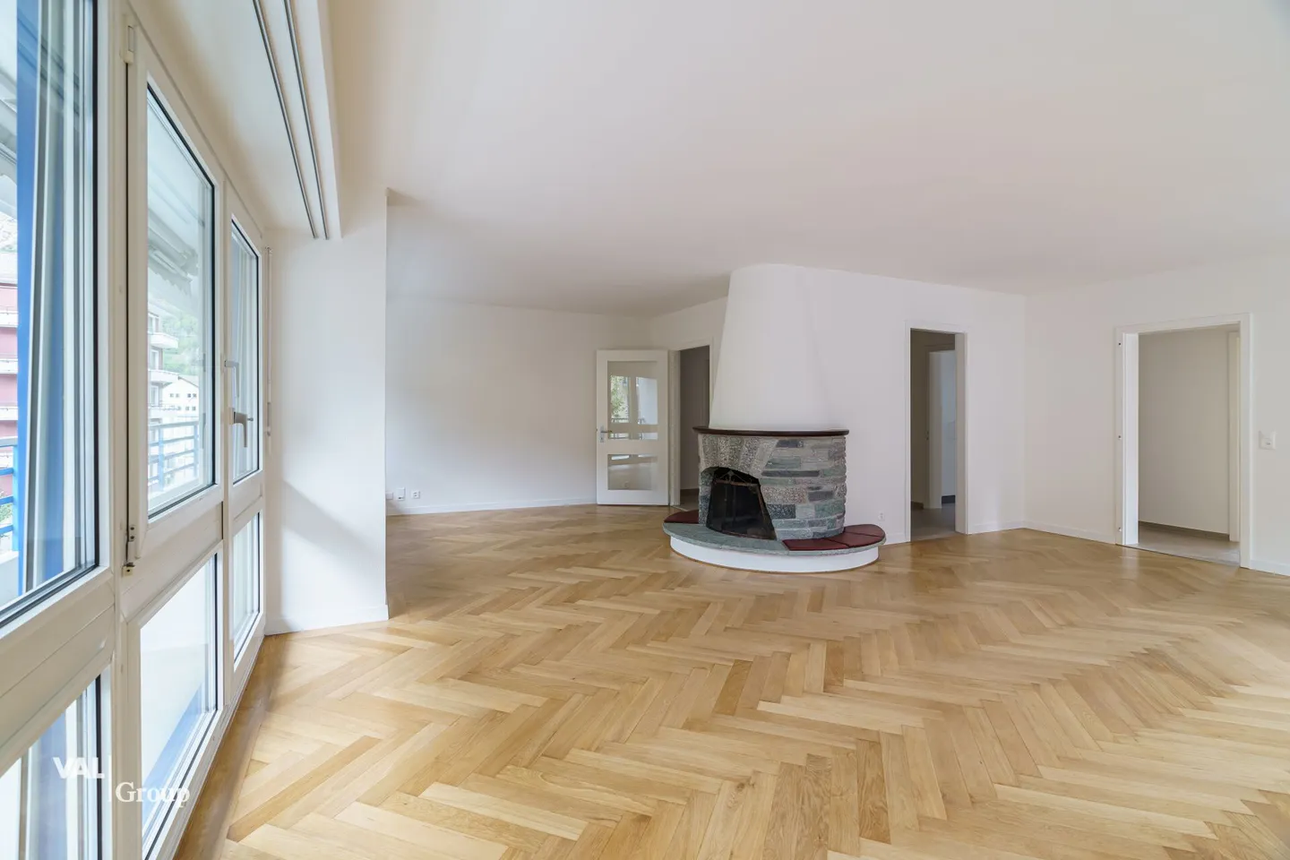 Apartment for rent - Photo 2 of 12