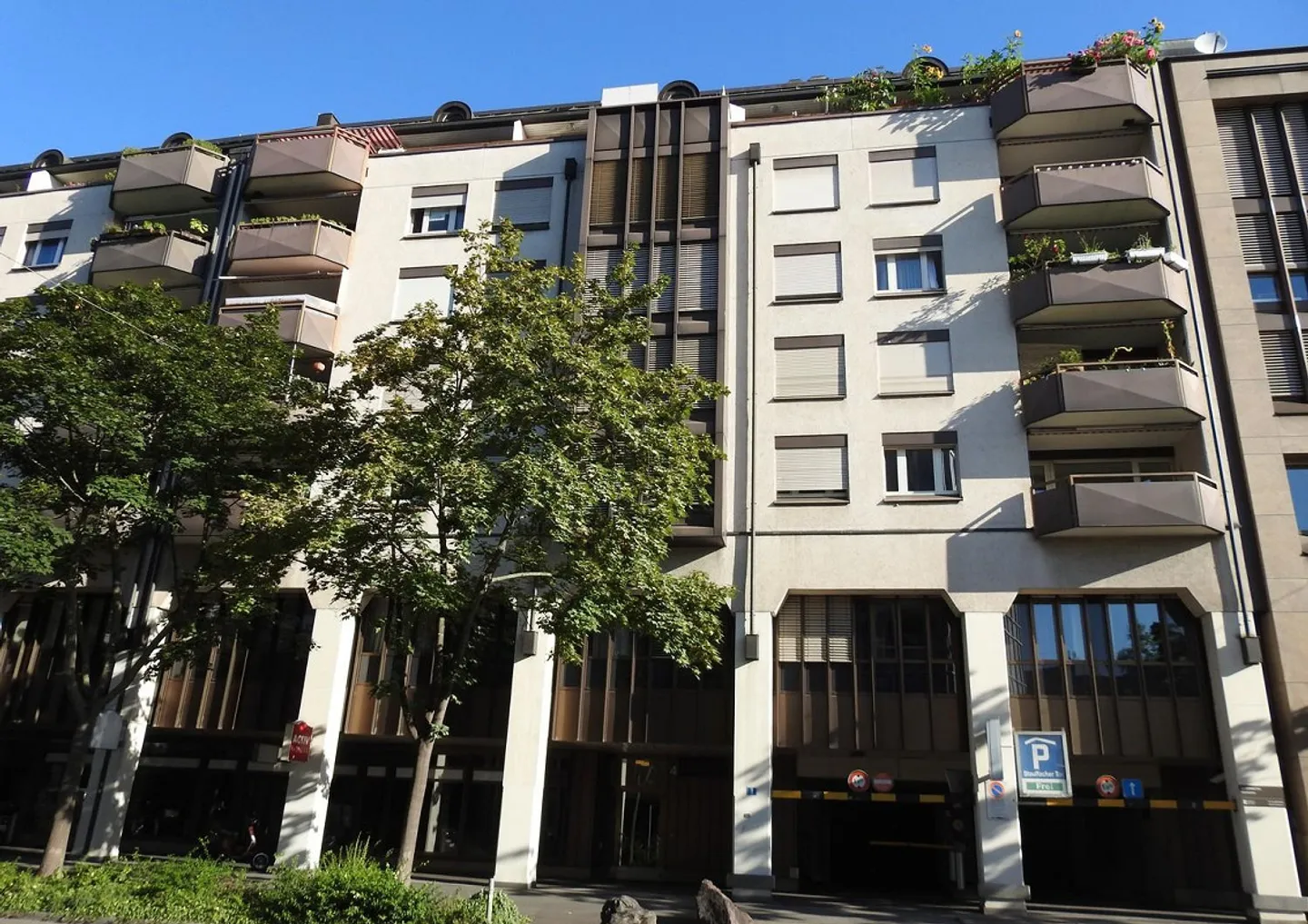 Living in a great location at Stauffacher (TEMPORARY until March 31, 2027) - Photo 1 of 9