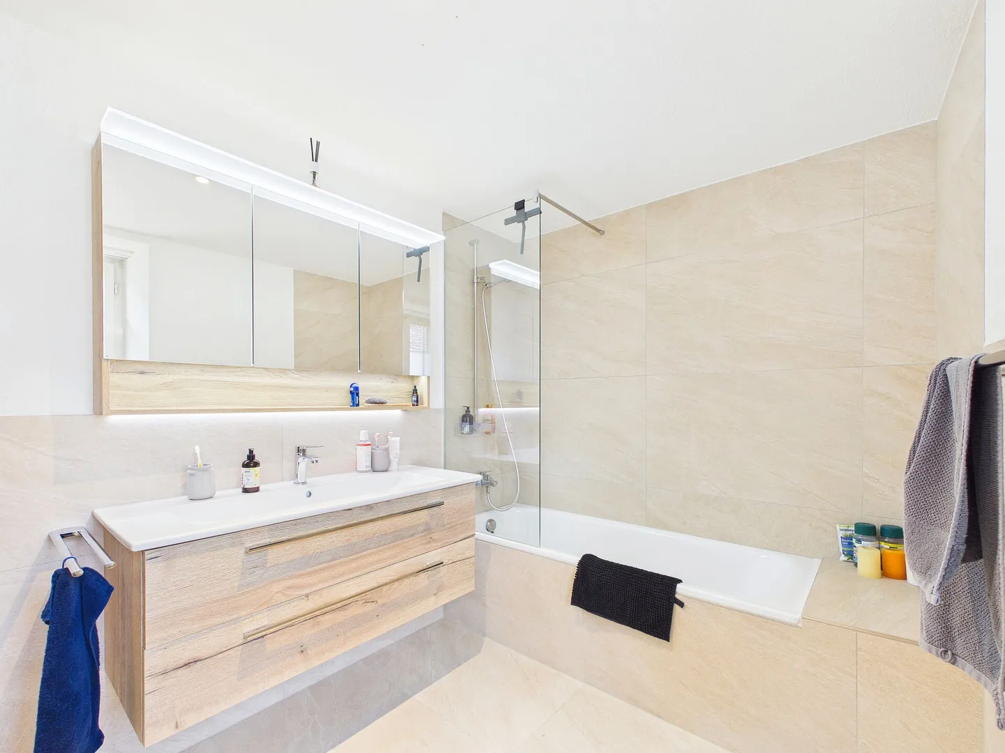 Maisonette spacieuse de 5,5 pièces avec 177 m² et deux balcons - Photo 10 sur 31