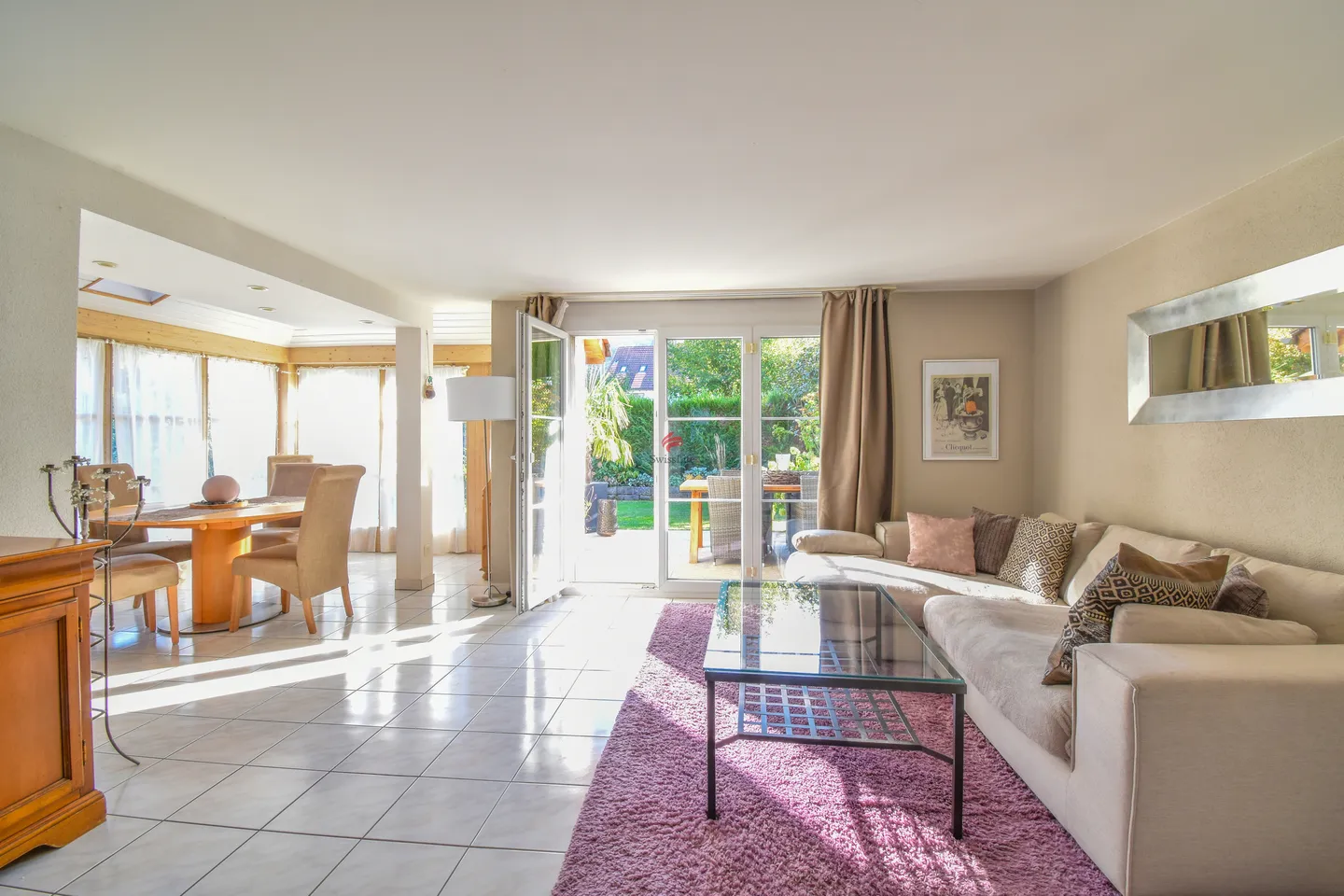 Casa bifamiliare in posizione soleggiata con potenziale di ampliamento - Foto 3 di 9