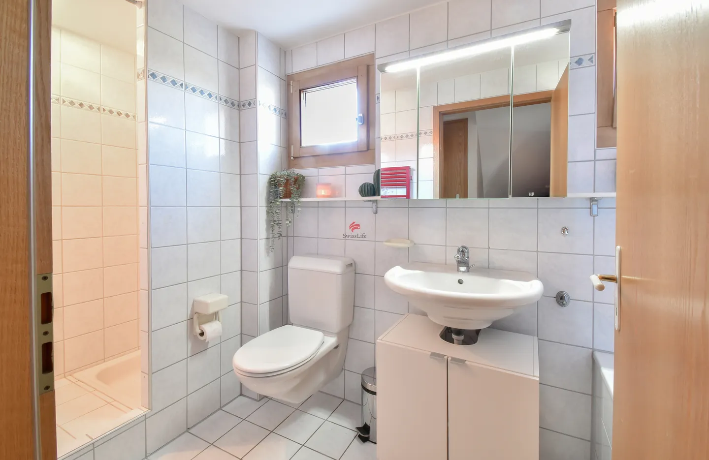 Casa bifamiliare in posizione soleggiata con potenziale di ampliamento - Foto 4 di 9